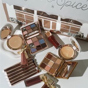 Anastasia Beverly Hills Sugar & Spice Holiday Box Set